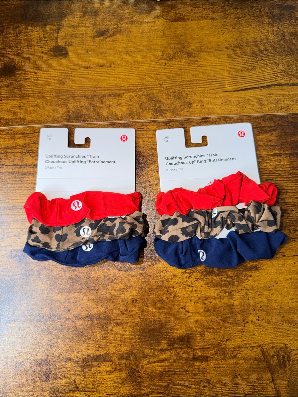 lululemon Uplifting Scrunchies 3-Pack - Oxford red, Leopard Print, College Blue